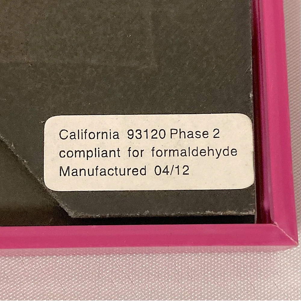 💫 True Living 5” x 7” Hot Pink Picture Frame Easel Back